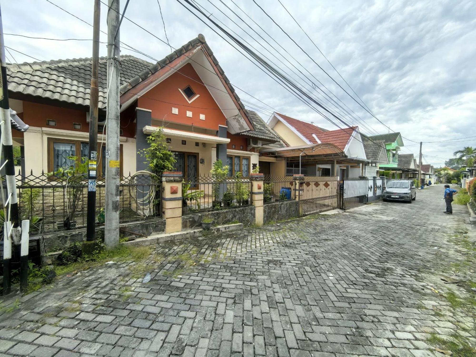 Mutiara Babarsari Homestay Jogja Yogyakarta Ngoại thất bức ảnh